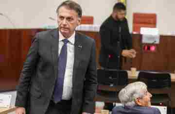  Bolsonaro pede ao STF anulação da delação de Mauro Cid 